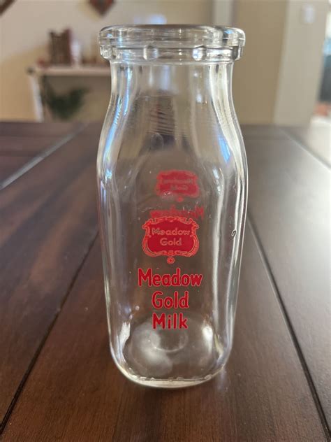 Vintage Meadow Gold Milk 12 Pint Glass Dairy Jar Red Logo 55