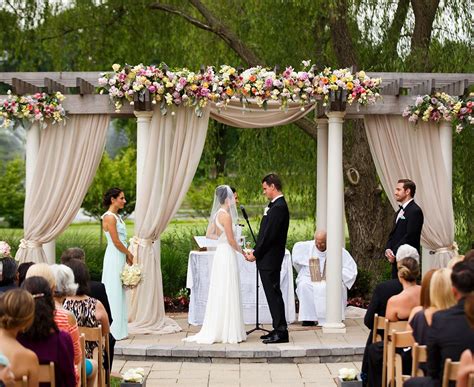 How To Decorate A Pergola For Wedding