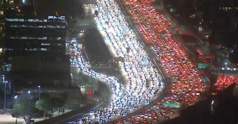 How 405 Freeway Gridlock Became The Iconic Image Of An La