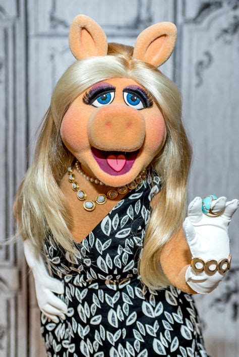 Las 30 Mejores Imágenes De Miss Piggy Muppets Miss Piggy Y Cerditos