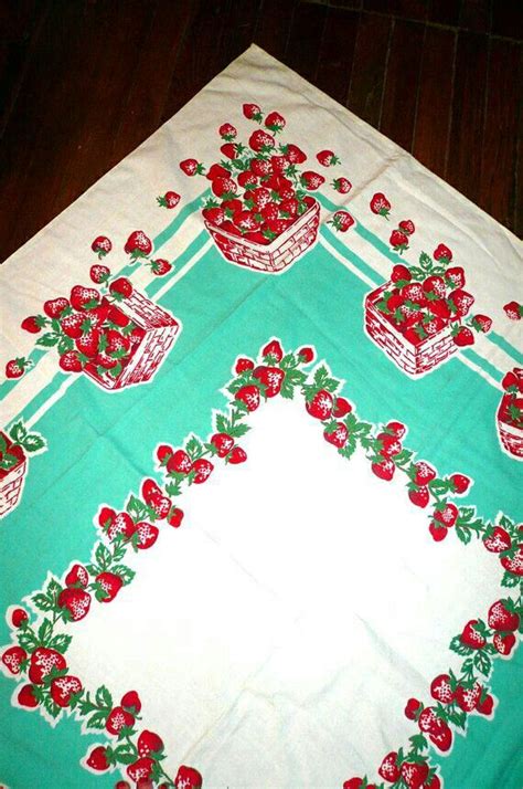 Vintage Strawberry Tablecloth Vintage Tablecloths Vintage Cloth