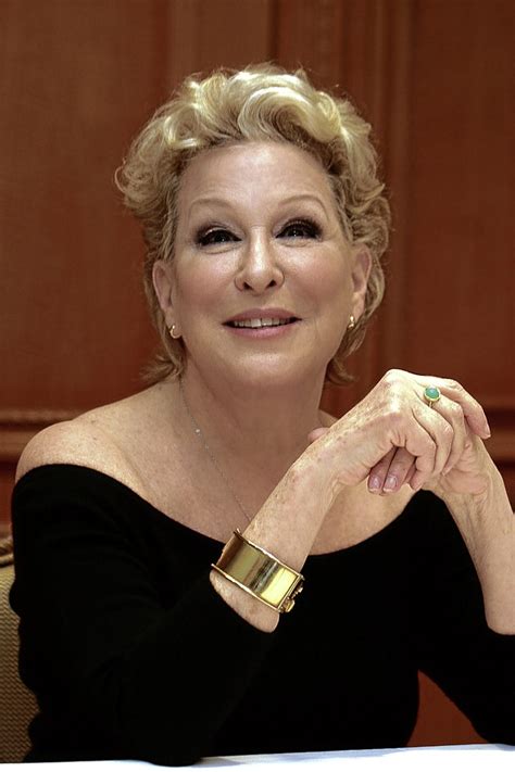 Bette midler (december 1, 1945) is an american singer, actress, and comedian, also known to her fans and especially in gay culture, as the divine miss m. Bette Midler HairStyles (Women HairStyles) - Women Hair ...