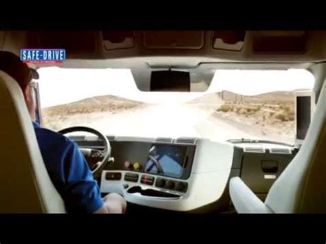 Attualit Daimler Trucks E La Guida Autonoma Youtube