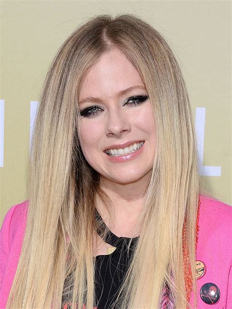 avril lavigne sexy the fappening news