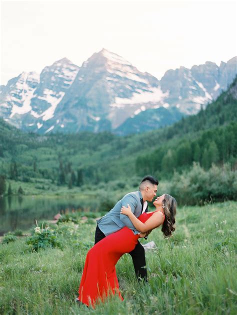 Aspen Engagement Photos At The Maroon Bells Aspen Wedding Wedding