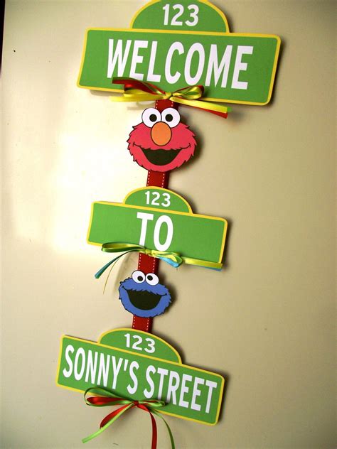 Check spelling or type a new query. Elmo Party Sign | Cookie monster birthday party, Sesame ...