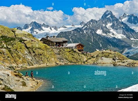 The Refuge Of Lac Blanc And The Mont Blanc Hi Res Stock Photography And
