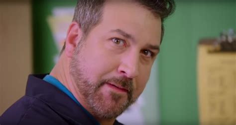 Video Joey Fatone Guest Stars On Youtube Reds ‘foursome Exclusive