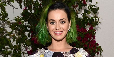 Katy Perry Natural Hair Color Katy Perry Talks What She Looks For In