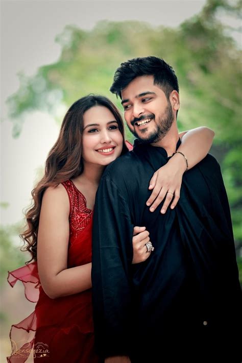 Lover Pre Wedding Couple Photoshoot Poses Get Images Two Riset