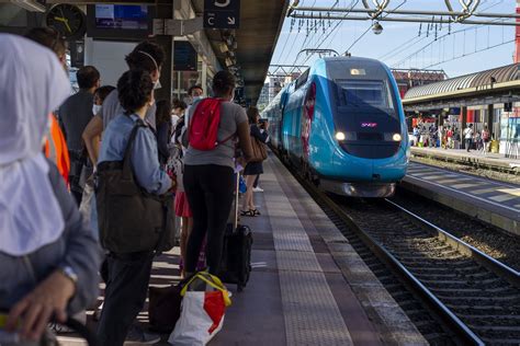 Lyon Transports Lyon Paris Centre Pour 16 € Le Premier Tgv Ouigo