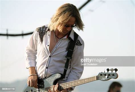 Bass Player Rodney O Quinn Of Foghat Performs Onstage During The Lost News Photo Getty Images