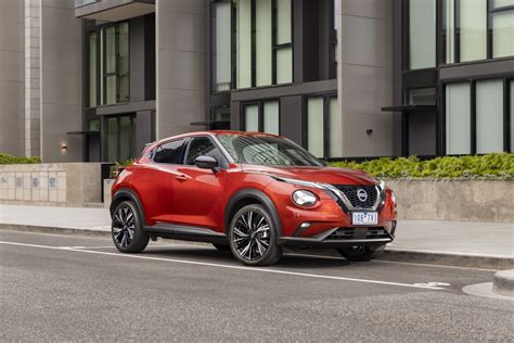 When the unexpected happens, the nissan juke's braking technology will monitor your speed and automatically engage the brakes to help you. 2021-nissan-juke-3 - ForceGT.com