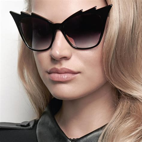 Oversized Retro Fashion Cat Eye Women Sunglasses Pointy Edges Plastic