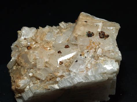 Dolomite From Eugi Spain Photos Of Minerals Dolomites