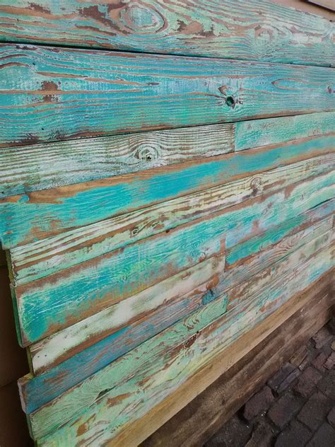 Reclaimed Pallet Wood Love The Distressed Blue Paint Pallet Wood