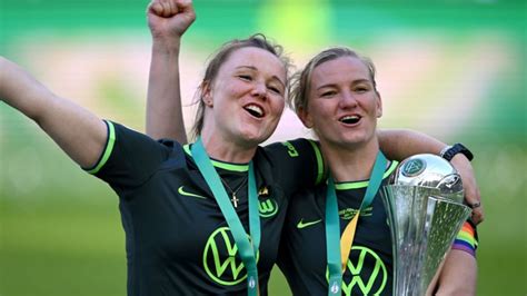 Dfb Pokal Der Frauen Finale Wolfsburgerinnen Zum Zehnten Mal