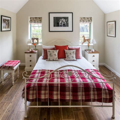 Look Inside This Cosy Cotswold Cottage Home Bedroom Cottage