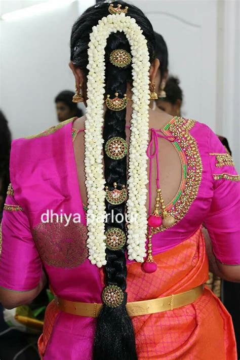 Always wanted them to teach me how to do my. Pin by Priyadarshini Thalapathy on Wedding | Bridal hairdo ...