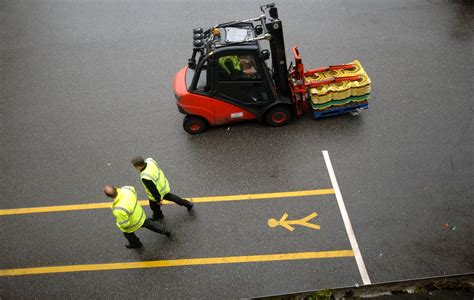 Separating Pedestrians And Forklifts The UK Material Handling Association