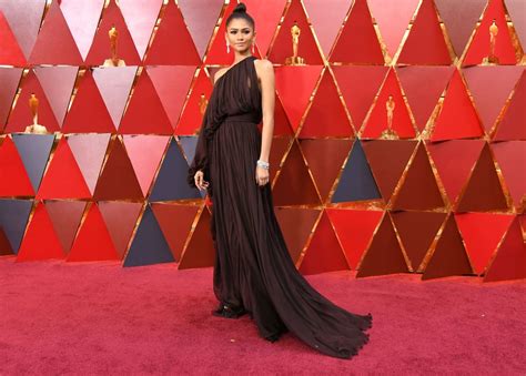 2018 Oscars Academy Awards Red Carpet Fashion Style Fashionista