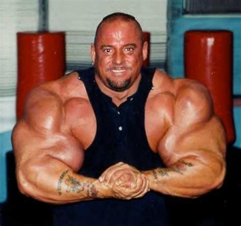 Największy Biceps Na świecie Który Jest Właścicielem