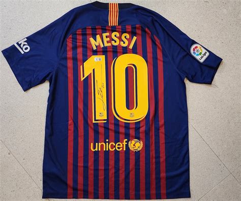 Lionel Messi Autographed Memorabilia Signed Photo Jersey