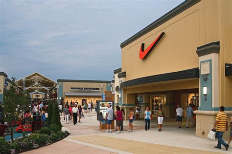 Premium Outlets Los Angeles Near Medical