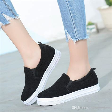 If you need help selecting the right casual women's shoe, use our personalized shoe finder. 2018 Spring And Fall Women Casual Shoes Brown Slip On ...