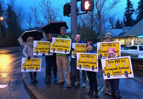 Volunteers For Issaquah Schools Bond And Levy Campaigns For Issaquah