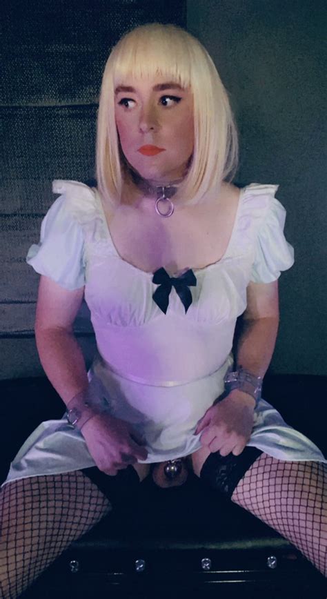 𝕄𝕚𝕤𝕥𝕣𝕖𝕤𝕤 𝕍𝕚𝕠𝕝𝕖𝕥 💜 On Twitter Such A Good Sissy Gurl Ready To Serve