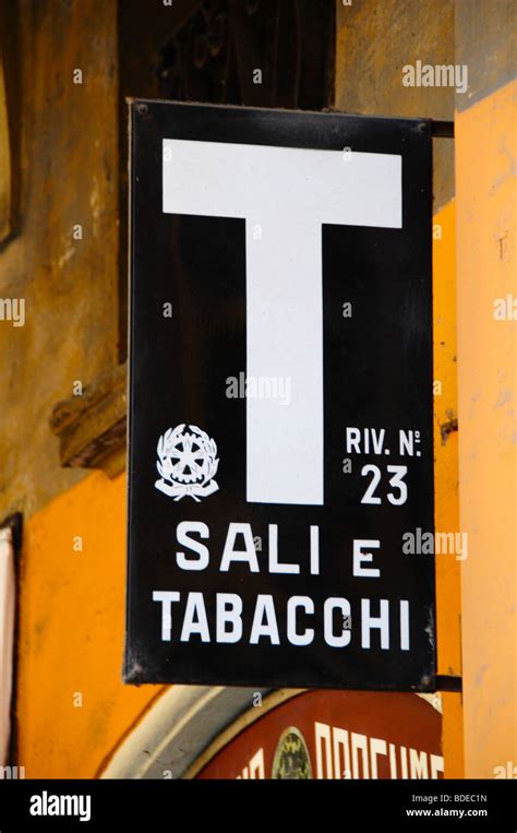 Shop Tabacchi Sign Italy Hi Res Stock Photography And Images Alamy