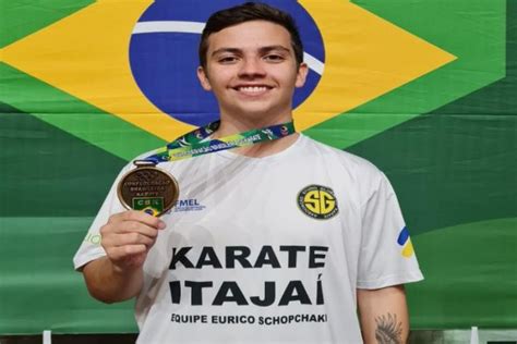 atleta itajaiense é convocado para integrar seleção brasileira de karatê no pan americano itajaí