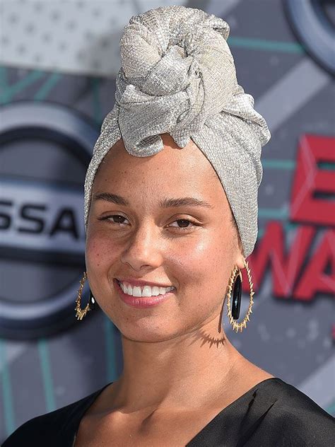 Does Alicia Keys No Makeup Beauty Routine Work I Tried It To Find Out