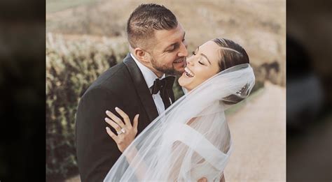 Tim Tebow And New Wife Demi Leigh Share First Photos From Wedding