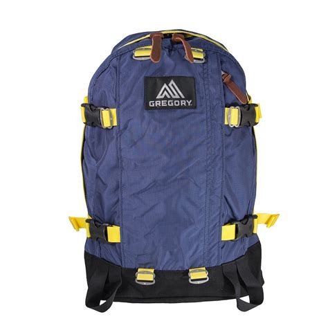 A smallish pack that rides nice and stable during aerobic pursuits. Gregory Classic Day Backpack - All Day Slate Blue*Sun ...