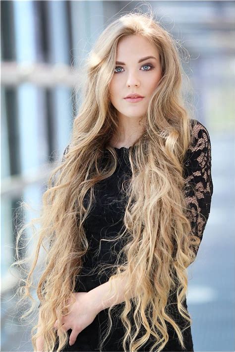 Pin By Wolfgang Vasterling On Supermähne Kopfrasur 23 Beautiful Long Hair Long Hair Styles