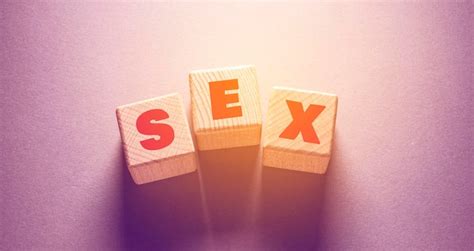 sexo palabra escrita en cubos de madera foto premium