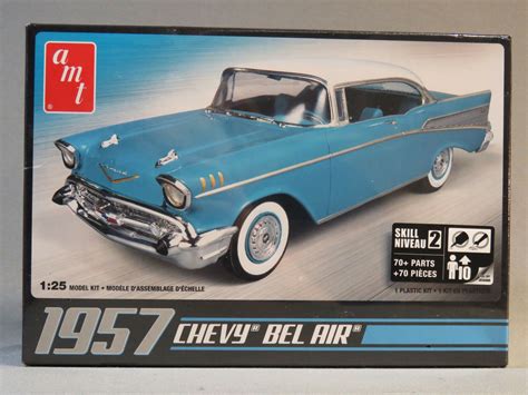 Amt 63812 1957 Chevy Bel Air Model Car Kit 125 Scale Amt638