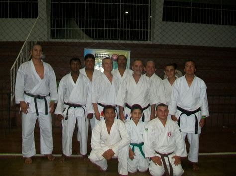 Academia MeikyÔ KaratÊ DÔ Tradicional Equipe Da Associação De Karatê