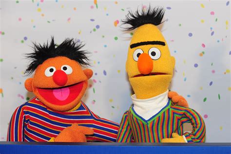 Sesame Street Reagerer På Påstande Om At Bert Og Ernie Er