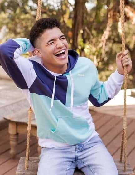 Alex Wassabi Biography Wiki Height Age Girlfriend And More Social News Daily