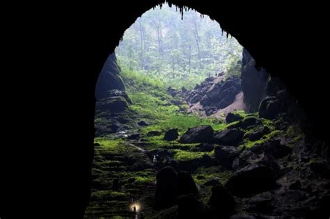 Vietnams Son Doong Tops List Of 10 Greatest Natural Caves In The World