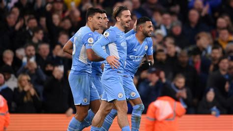 Premier League Result Manchester City Move Six Points Clear With Easy