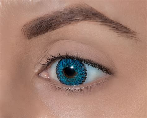 These Tree Tone Brilliant Blue Color Contact Lenses Are Sure To Make A