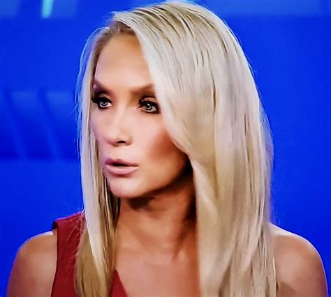 Pin By Mike Massabni On Dana Perino Blonde Women Blonde Luxury Log