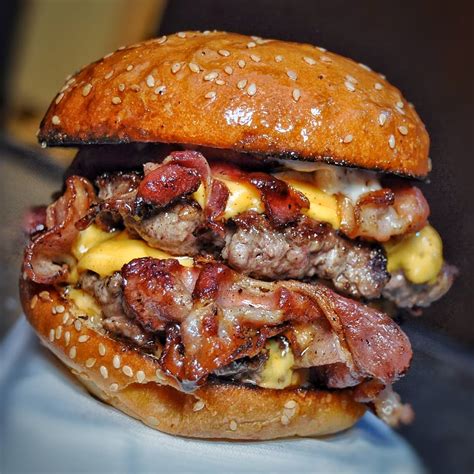 They are one of the fast foods that sell burgers like mcdonald. The BBB, Burger & Beyond - London, UK ~ The Patty Master ...