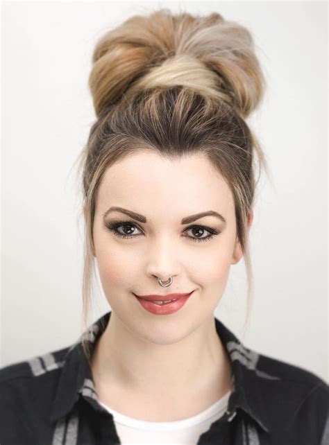 55 impressive top knot hairstyles of 2018 page 5 of 5 blurmark