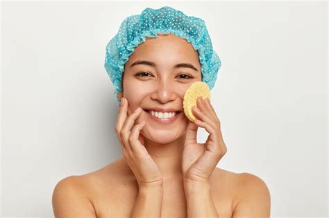 Reasons Why You Should Wear A Shower Cap Everyday