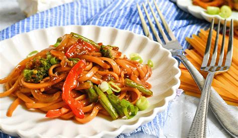 Garlic Teriyaki Noodles Kikkoman Home Cooks Recipe In 2022